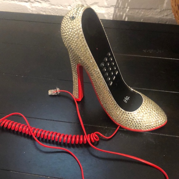 Telephone - Picture 2 of 3